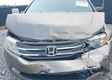 2011 Honda Odyssey Touring/Touring Elite из США, поврежденный, VIN 5FNRL5H98BB095796